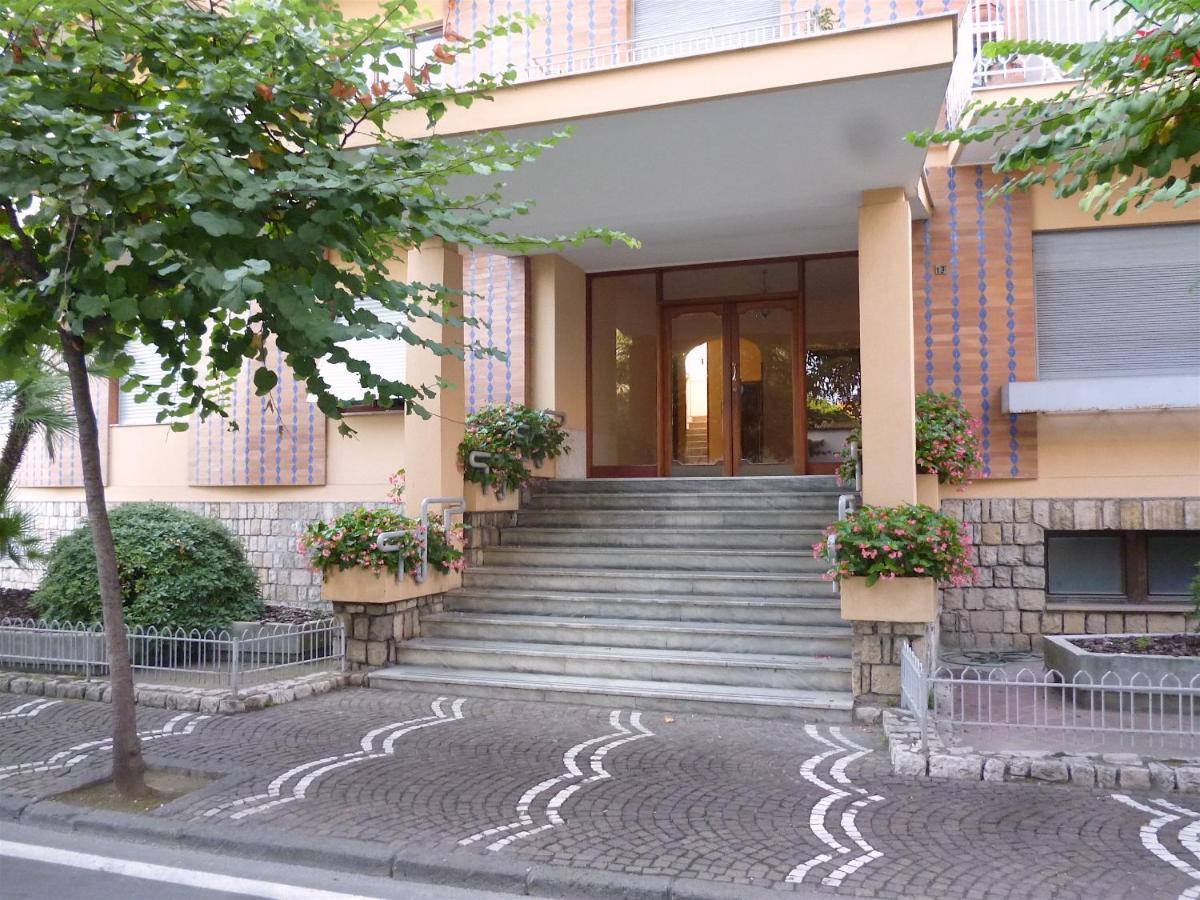 Angelina Suite B&B - Sorrento Centro 外观 照片